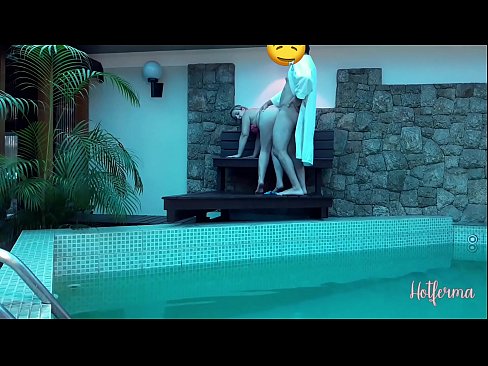❤️ Šéf pozve slúžku k bazénu, ale neodolala horúcemu Domáce porno na sk.virtsextor.ru